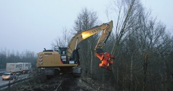 Baufeldräumung an der Autobahn