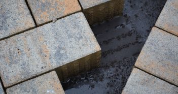 Bettungs- und Fugenmaterial: Pflaster nicht auf Abwegen